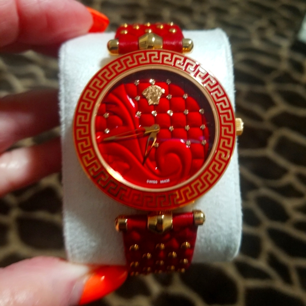 VERSACE WOMAN'S WATCH